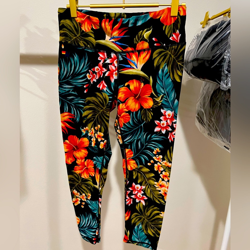 Capri Aviator Nation pants